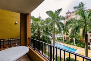 2825 Palm Beach Blvd APT 304, Fort Myers, FL 33916, Sold 10/09/20