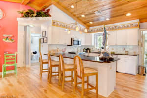6101 Starling Way, Sanibel, FL 33957, Sold 04/08/21