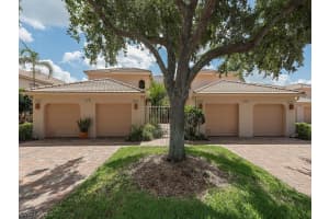 526 Lake Louise Cir, Naples, FL 34110, Sold 02/18/20