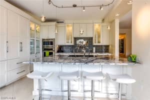 451 Bayfront Pl, Naples, FL 34102, Sold 03/30/20