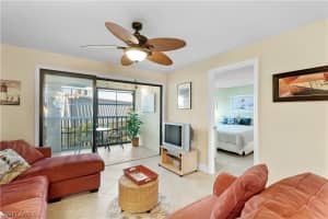 7760 Buccaneer Dr APT C7, Fort Myers Beach, FL 33931, Sold 01/31/20