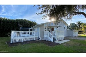 5425 Marina Dr, Bokeelia, FL 33922, Sold 03/03/20