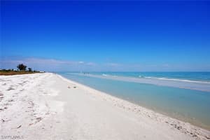 671 E Gulf Dr, Sanibel, FL 33957, Sold 12/11/20
