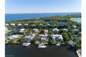 1671 Hibiscus Dr, Sanibel, FL 33957, Sold 10/15/20