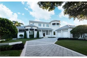 580 16th Ave S, Naples, FL 34102, Sold 03/19/21