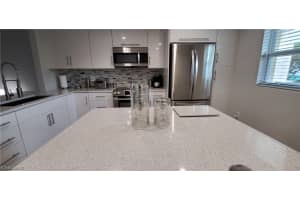 2111 Barkeley Ln Apt 13, Fort Myers, FL 33907, Sold 08/04/20