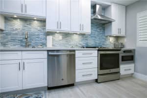 200 Periwinkle Way UNIT 114, Sanibel, FL 33957, Sold 03/11/20