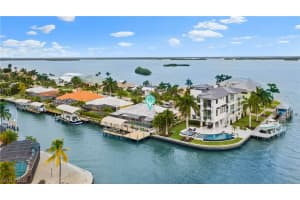 30 Bayview Blvd, Fort Myers Beach, FL 33931, Sold 02/18/20