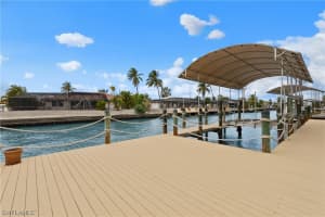 30 Bayview Blvd, Fort Myers Beach, FL 33931, Sold 02/18/20