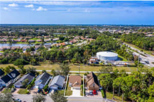 107 Leawood Cir, Naples, FL 34104, Sold 04/23/20