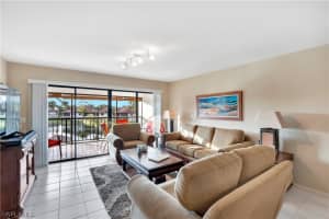 1600 Misty Pines Cir, Naples, FL 34105, Sold 02/10/20