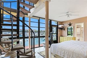 801 River Point Dr, Naples, FL 34102, Sold 03/02/20