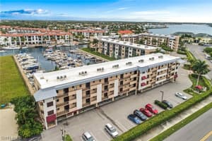 801 River Point Dr, Naples, FL 34102, Sold 03/02/20