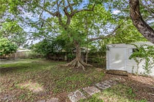 585 Val Mar Dr, Fort Myers, FL 33919, Sold 02/05/20