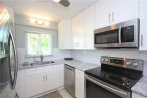 7760 Buccaneer Dr APT A1, Fort Myers Beach, FL 33931, Sold 04/17/20
