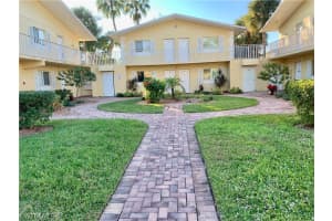 8071 Country Rd UNIT 106, Fort Myers, FL 33919, Sold 01/17/20