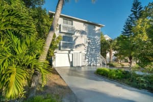 112 Sand Dollar Dr, Fort Myers Beach, FL 33931, Sold 08/18/20
