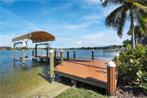 5210 Harborage Dr, Fort Myers, FL 33908, Sold 06/15/20