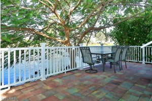 370 Leawood Cir, Naples, FL 34104, Sold 04/29/20