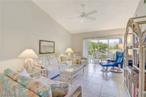 781 Wiggins Lake Dr, Naples, FL 34110, Sold 07/27/20