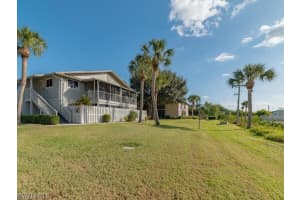 5751 Foxlake Dr APT G, North Fort Myers, FL 33917, Sold 02/11/20