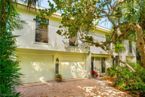 4455 Gulf Pines Dr, Sanibel, FL 33957, Sold 10/26/20