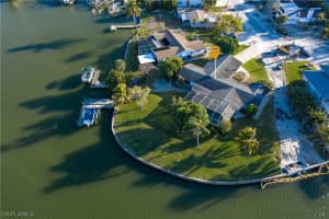 8095 Lagoon Rd, Fort Myers Beach, FL 33931, Sold 12/16/20