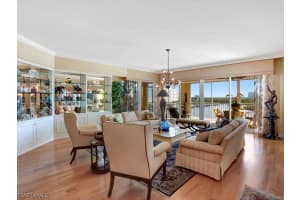 425 Dockside Dr, Naples, FL 34110, Sold 12/16/20