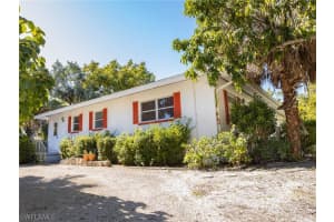 1339 Tahiti Dr, Sanibel, FL 33957, Sold 04/30/21