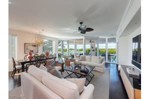 445 Dockside Dr, Naples, FL 34110, Sold 04/20/20