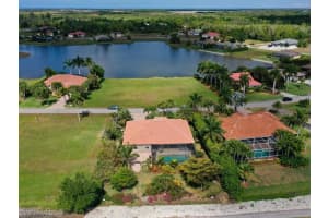 18030 Royal Tree Pkwy, Naples, FL 34114, Sold 09/25/20