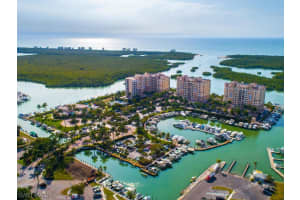 445 Dockside Dr, Naples, FL 34110, Sold 03/15/21