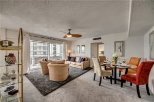2350 W First St APT 802, Fort Myers, FL 33901, Sold 07/27/20