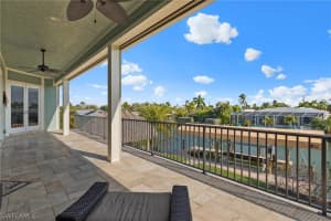 5 Sunview Blvd, Fort Myers Beach, FL 33931, Sold 10/01/20