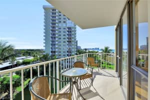 180 Seaview Ct, Marco Island, FL 34145, Sold 07/27/20