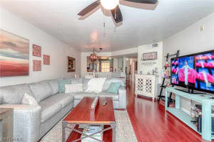 9580 Victoria Ln, Naples, FL 34109, Sold 07/30/20