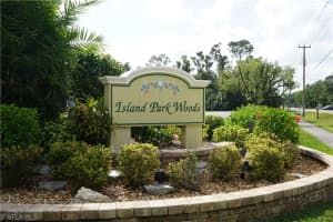6121 Lakefront Dr, Fort Myers, FL 33908, Sold 08/03/20