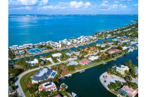 760 Sextant Dr UNIT 542, Sanibel, FL 33957, Sold 07/28/20