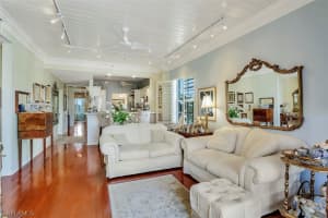 410 Bayfront Pl, Naples, FL 34102, Sold 08/27/20