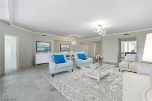 435 Dockside Dr, Naples, FL 34110, Sold 01/12/21