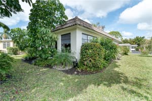 8 Knights Bridge Rd, Naples, FL 34112, Sold 06/24/20