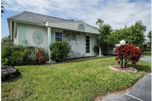 13 Hackney Ln a 36, Naples, FL 34112, Sold 09/08/20