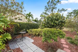 5277 Whitten Dr, Naples, FL 34104, Sold 06/16/20