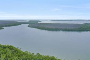 337 Vintage Bay Dr, Marco Island, FL 34145, Sold 04/08/20