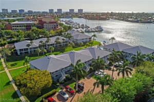 688 W Elkcam Cir, Marco Island, FL 34145, Sold 02/25/21