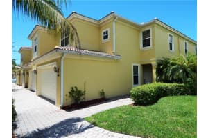 1360 Mariposa Cir, Naples, FL 34105, Sold 07/06/20
