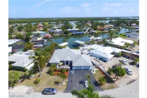 5175 Williams Dr, Fort Myers Beach, FL 33931, Sold 05/21/20