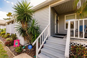 6012 Timberwood Cir APT 211, Fort Myers, FL 33908, Sold 08/31/20