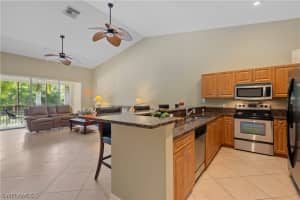 8521 Oakshade Cir Apt 421, Fort Myers, FL 33919, Sold 01/04/21