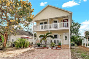 474 Leawood Cir, Naples, FL 34104, Sold 05/01/20